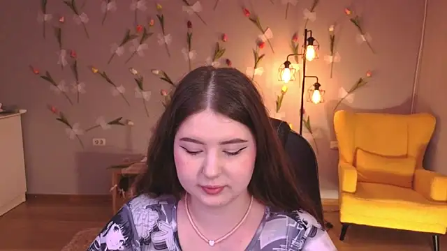 NicoleFoxery online show from June 2026 06:22:02 PM