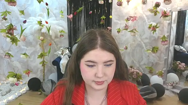 NicoleFoxery online show from July 2026 06:23:02 PM