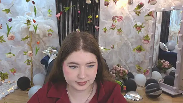 NicoleFoxery online show from July 2026 06:28:01 PM
