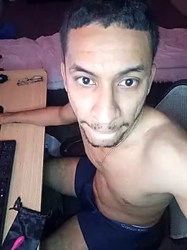 Luxlatingirlz oficial online show from February 2025 05:09:02 AM