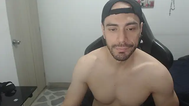 Snapshot of samuelgarcia_ chatting on April 2026 07:31:01 AM samuelgarcia online show from April 2026 07:31:01 AM