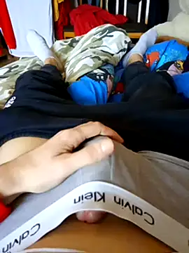 MlodyDres online show from February 2025 03:26:01 PM