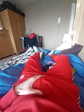 MlodyDres online show from February 2025 03:19:02 PM