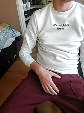 MlodyDres online show from September 2025 09:31:02 AM