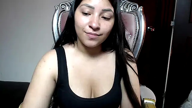 Snapshot of holly20a chatting on January 2025 12:04:02 PM holly20a online show from January 2025 12:04:02 PM