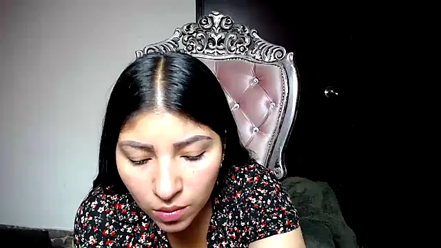 Snapshot of holly20a chatting on February 2025 12:32:01 PM holly20a online show from February 2025 12:32:01 PM