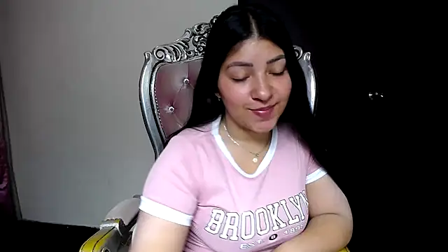 Snapshot of holly20a chatting on March 2025 10:06:02 AM holly20a online show from March 2025 10:06:02 AM