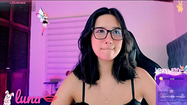 Luniverse online show from January 2025 10:40:01 PM