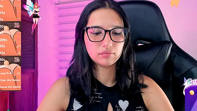 Luniverse online show from February 2025 12:10:01 AM