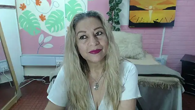 Snapshot of ZAMANTHA chatting on December 2024 04:20:02 PM ZAMANTHA online show from December 2024 04:20:02 PM