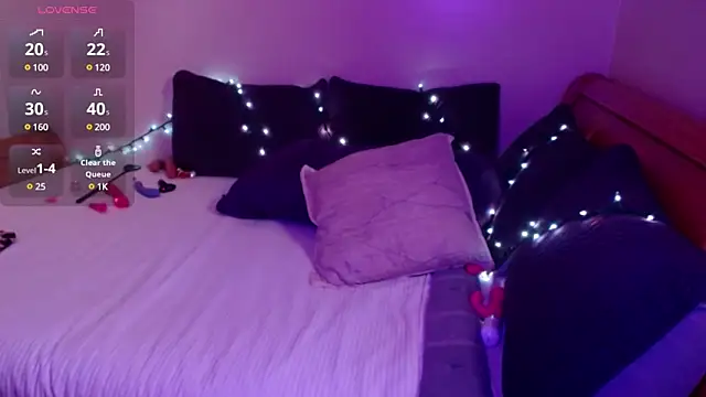 Larissa 6969 online show from February 2025 08:47:02 PM