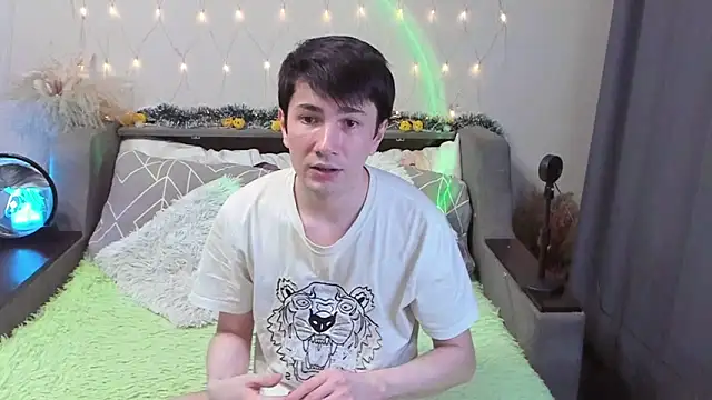 Yumi steve online show from November 2025 03:25:02 PM