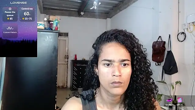 Snapshot of jasminne_ chatting on December 2024 03:54:02 PM jasminne online show from December 2024 03:54:02 PM