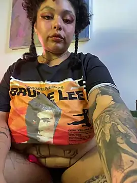 Snapshot of PrincessLauren420 chatting on October 2025 07:47:02 PM PrincessLauren420 online show from October 2025 07:47:02 PM