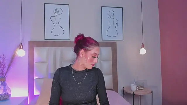 JupiteFox online show from November 2025 12:43:02 AM