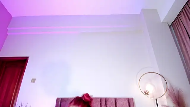 JupiteFox online show from May 2026 12:52:02 AM