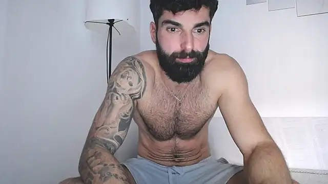 Verycutex online show from February 2025 01:40:02 PM