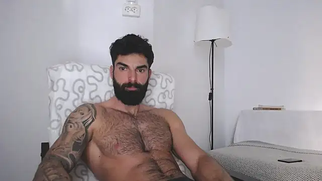 Verycutex online show from February 2025 01:42:02 PM