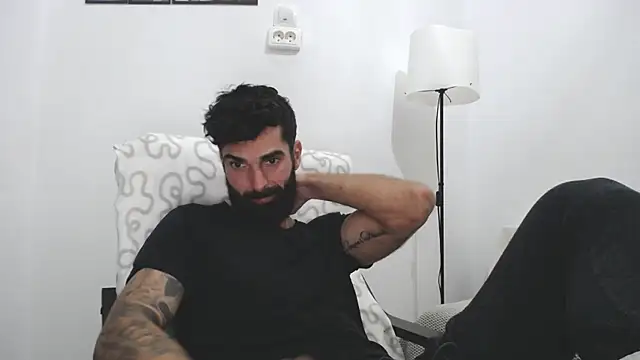 Verycutex online show from March 2025 06:39:02 PM