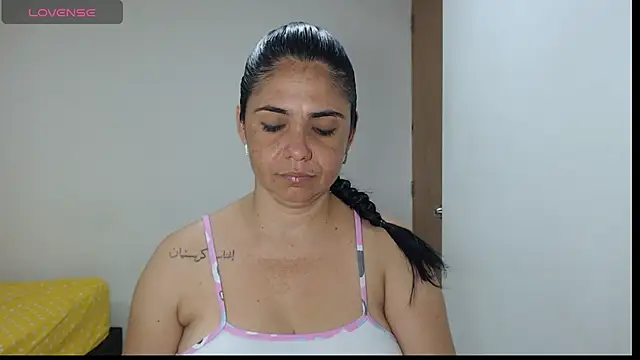 Snapshot of selena_ferri chatting on September 2025 10:03:02 PM selena ferri online show from September 2025 10:03:02 PM