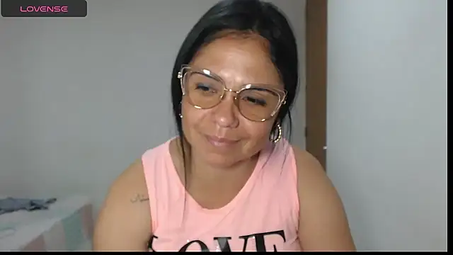 Snapshot of selena_ferri chatting on October 2025 08:25:01 PM selena ferri online show from October 2025 08:25:01 PM