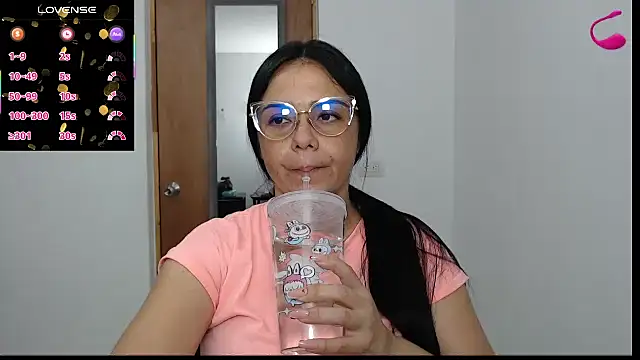 Snapshot of selena_ferri chatting on February 2026 11:23:02 PM selena ferri online show from February 2026 11:23:02 PM