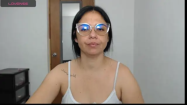 Snapshot of selena_ferri chatting on February 2026 10:08:02 PM selena ferri online show from February 2026 10:08:02 PM