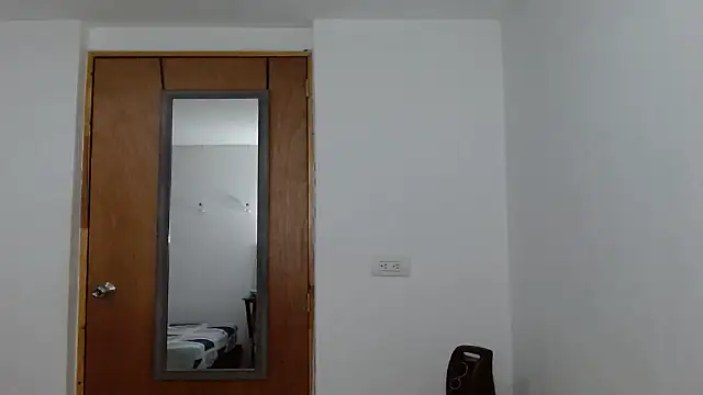 Snapshot of selena_ferri chatting on February 2026 11:15:02 PM selena ferri online show from February 2026 11:15:02 PM