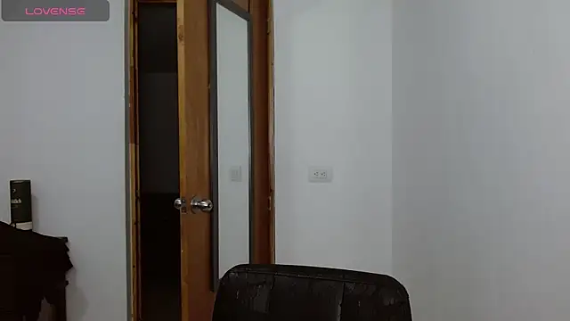 Snapshot of selena_ferri chatting on March 2026 10:10:02 AM selena ferri online show from March 2026 10:10:02 AM