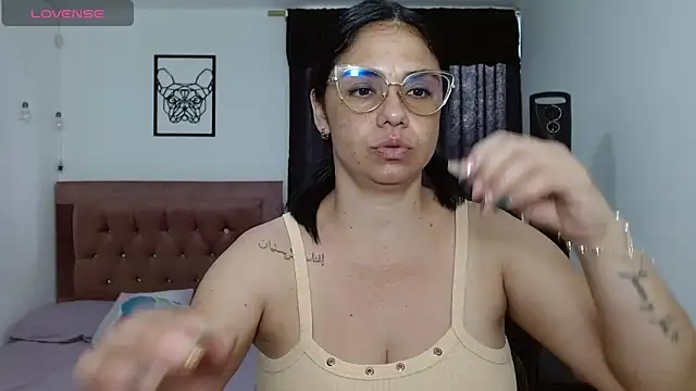 selena ferri online show from May 2026 09:12:02 PM