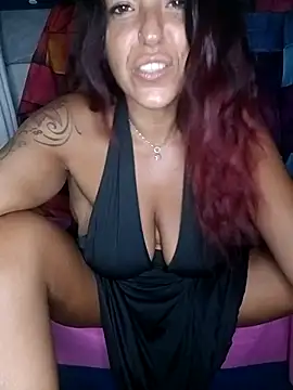 Snapshot of allyson22andy chatting on September 2025 09:07:02 PM allyson22andy online show from September 2025 09:07:02 PM