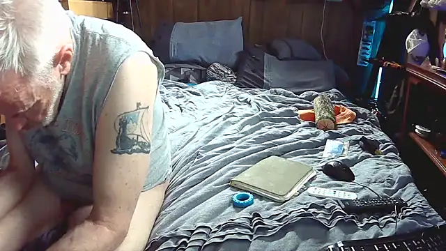 Makowboy online show from May 2026 06:25:01 PM