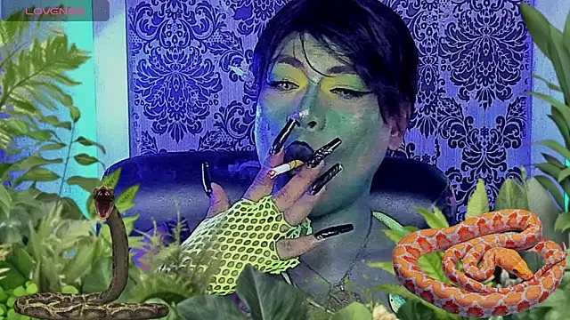 tsviolett online show from October 2025 07:09:02 PM