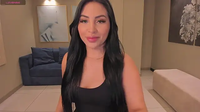 MiaRoberts1 online show from May 2026 12:43:02 PM