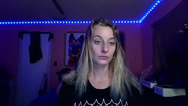 Snapshot of AsiaGoesPro chatting on November 2025 05:18:01 AM AsiaGoesPro online show from November 2025 05:18:01 AM