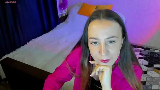 CurlySteph online show from December 2024 09:53:02 PM