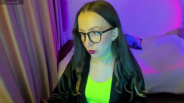 CurlySteph online show from September 2025 02:52:02 PM