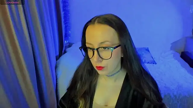 CurlySteph online show from October 2025 04:39:01 PM