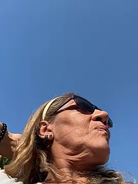 Snapshot of camelia3 chatting on January 2025 11:08:01 PM camelia3 online show from January 2025 11:08:01 PM