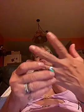 Snapshot of camelia3 chatting on February 2025 11:04:02 PM camelia3 online show from February 2025 11:04:02 PM