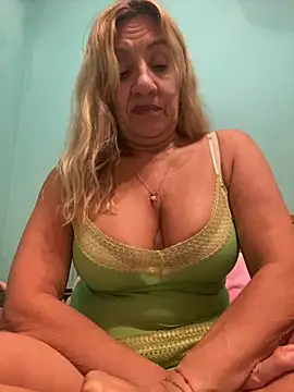 Snapshot of camelia3 chatting on September 2025 11:48:01 PM camelia3 online show from September 2025 11:48:01 PM