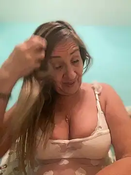 camelia3 online show from May 2026 11:32:02 PM