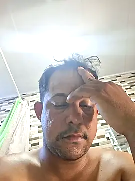 YohanManuelBar1 online show from May 2026 09:11:02 PM