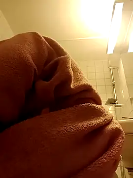 Hottie-Mom online show from December 2025 09:26:02 AM