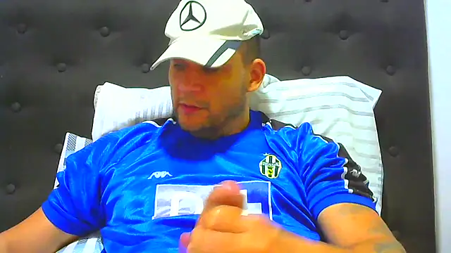 altenori112 online show from September 2025 09:31:02 PM