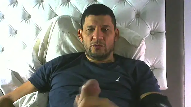 altenori112 online show from February 2026 12:01:02 PM