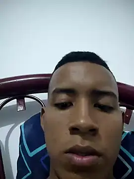 Snapshot of Cede72 chatting on December 2025 01:11:01 AM Cede72 online show from December 2025 01:11:01 AM