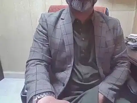 hairymaster95 online show from November 2025 04:04:01 AM