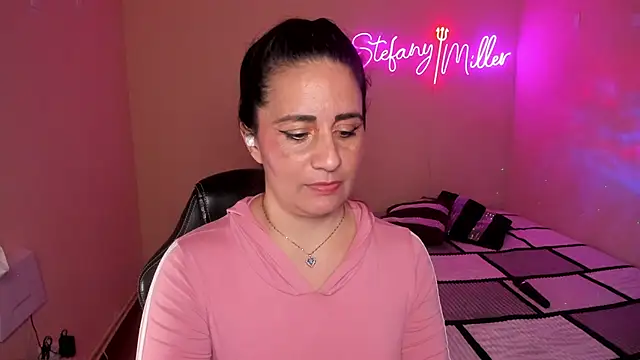 Snapshot of stefany_miller77 chatting on January 2025 03:48:01 PM stefany miller77 online show from January 2025 03:48:01 PM