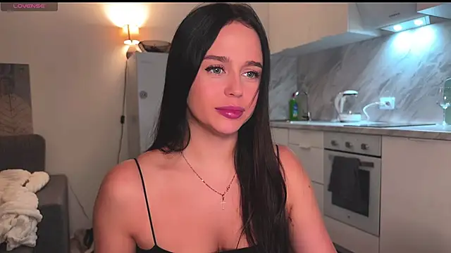Snapshot of Megan_Nilson chatting on January 2025 09:57:02 PM Megan Nilson online show from January 2025 09:57:02 PM